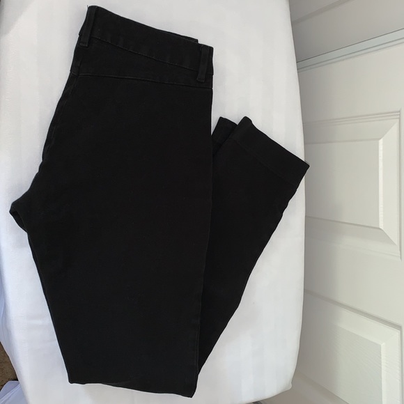 GAP really skinny, size 4 R. Black. Good fit - Picture 13 of 13